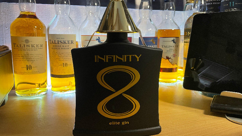 インフィニティ8 ブラックエディションの評価